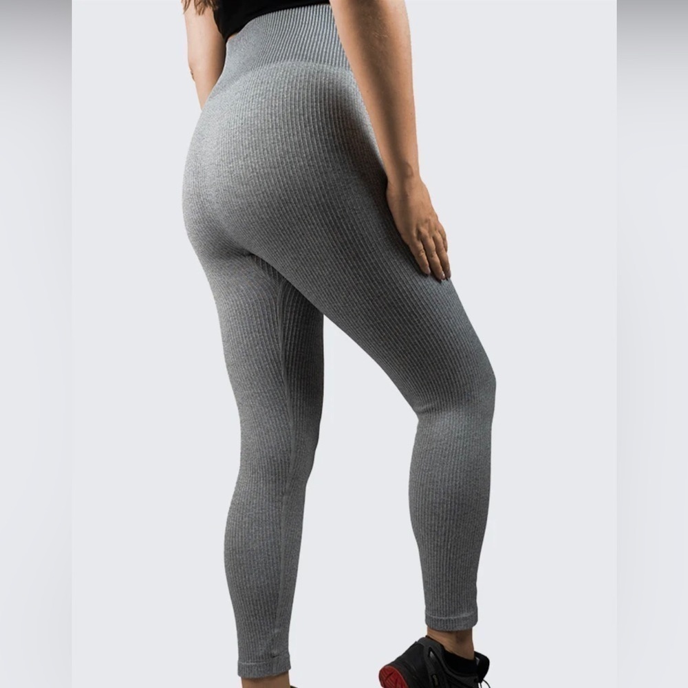 HYPRMV Women’s NWT Impulse Seamless Leggings Grey SIZE: Small